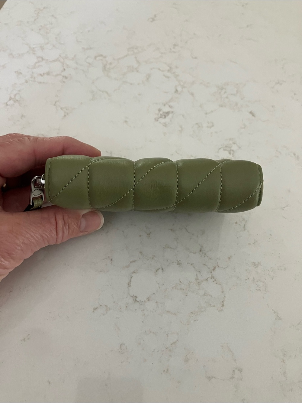 Coach Essential Moss-Green Quilted Leather Zip Card Case - Picture 3 of 4